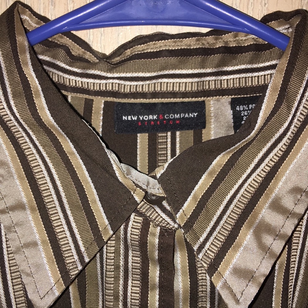 MUST GO PRICING New York & Co Stretch Brown Collared Button Down Long Sleeve M - Picture 3 of 8